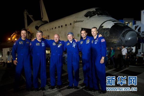 美航天局首次公布航天飛機(jī)與空間站對接照片和視頻