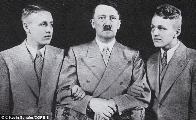 希特勒1936年圣誕賀卡將拍賣 證明其與瓦格納家族關系