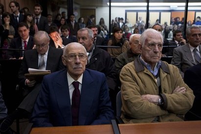 阿根廷前軍事獨裁者魏地拉因“竊嬰案”獲刑50年