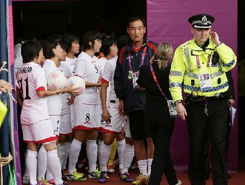 倫敦奧運(yùn)弄錯(cuò)國(guó)旗朝鮮女足退賽抗議 英國(guó)海關(guān)取消罷工