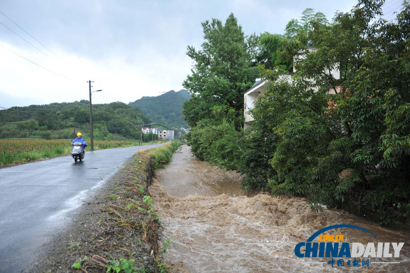 強臺風(fēng)“?？?#8221;登陸 浙蘇滬積極應(yīng)對