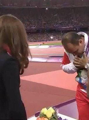 殘奧會領獎小風波 伊朗運動員拒絕與凱特王妃握手