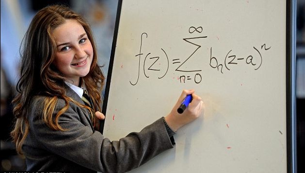 比愛因斯坦和霍金還聰明！英國12歲女孩智商為162