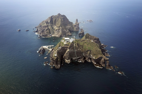 日美迫于壓力放棄奪島軍演 韓國為韓日爭議島嶼命名宣示主權(quán)
