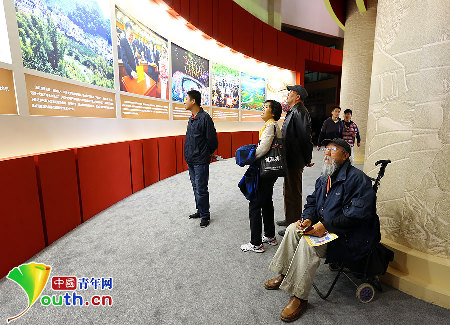 圖片見證十年發(fā)展 喜看祖國輝煌成就