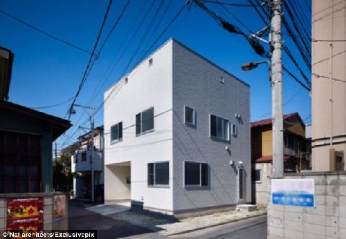 神奇小樓三種上法！日本推出階、梯、攀巖墻一體房屋