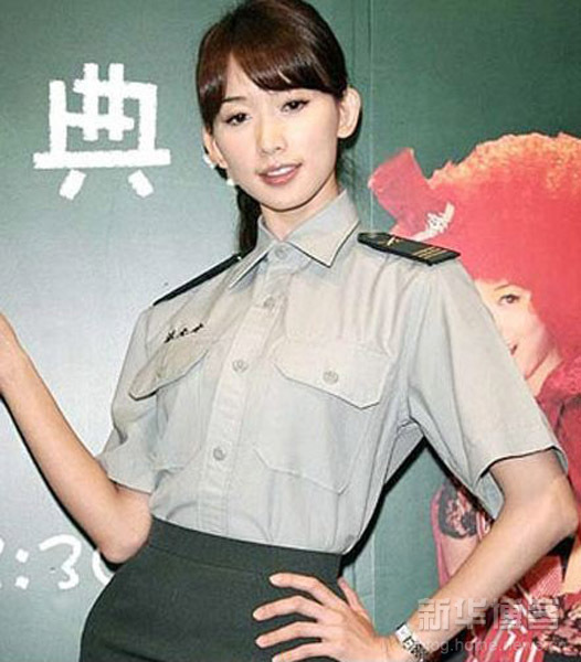 組圖：嬌柔女星軍裝照 誰(shuí)最惹人愛(ài)？