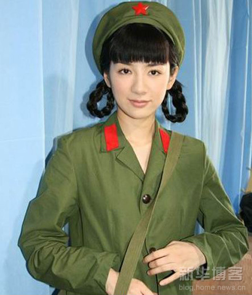 組圖：嬌柔女星軍裝照 誰最惹人愛？