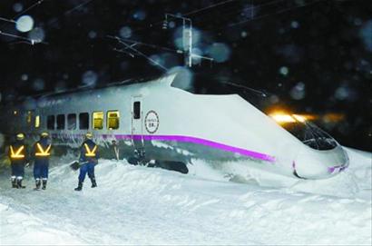 日本北海道暴風(fēng)雪已致8人死 安倍指示全力應(yīng)對(duì)