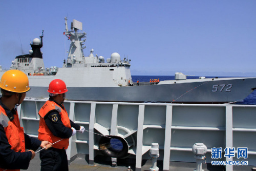 海軍南海艦隊(duì)遠(yuǎn)海訓(xùn)練編隊(duì)在釣魚島附近海域巡航
