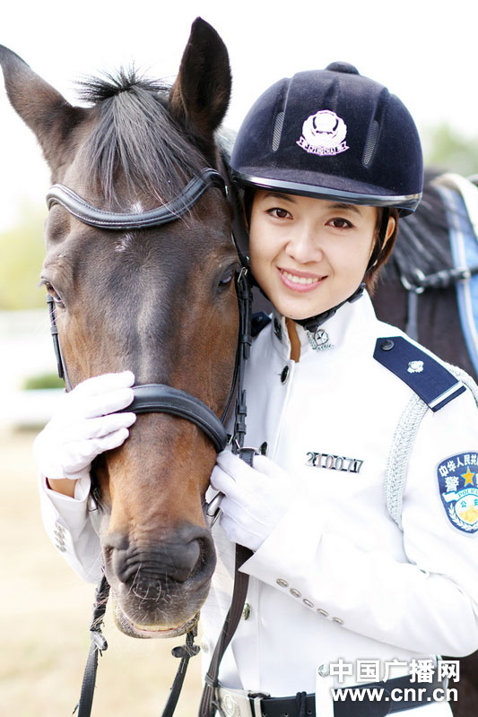 每匹馬養(yǎng)護成本2500元/月?探秘大連女騎警訓練基地