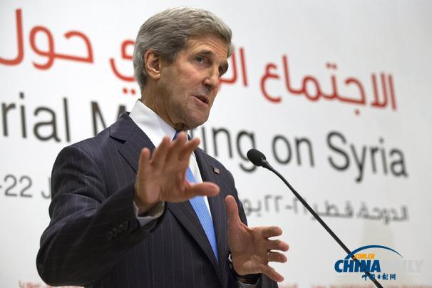 “敘利亞之友”會(huì)議同意軍援?dāng)⒗麃喎磳?duì)派武裝