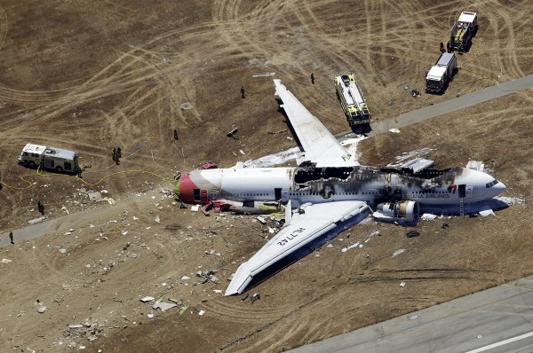 韓國客機墜毀致28名中國乘客受傷 10人較嚴(yán)重
