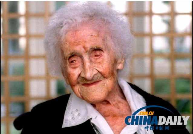 印男子自稱141歲或?yàn)槭澜缱铋L(zhǎng)壽者 比妻大60歲