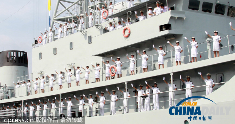 中國海軍“鄭和”號訓(xùn)練艦到訪韓國（高清組圖）