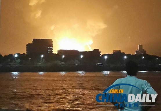 印度潛艇起火爆炸現(xiàn)場附近發(fā)現(xiàn)疑似導(dǎo)彈殘骸