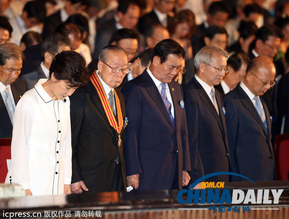 韓國總統(tǒng)樸槿惠要求日本正視歷史問題(圖)