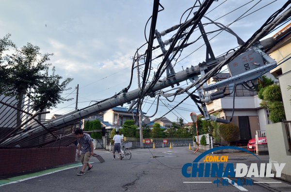 日本東部遭龍卷風(fēng)襲擊 造成27人受傷(組圖)