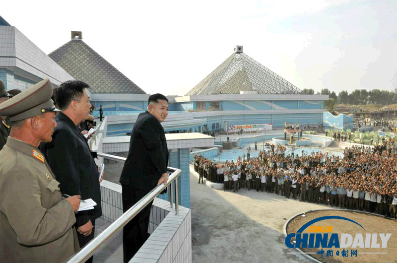 金正恩視察戲水場工地 贊揚人民軍可創(chuàng)造奇跡(圖)