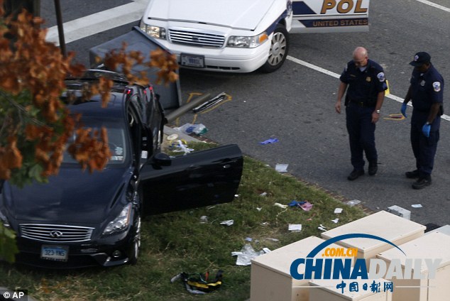 撞白宮嫌犯身份照片曝光 母稱其生女后患產(chǎn)后抑郁