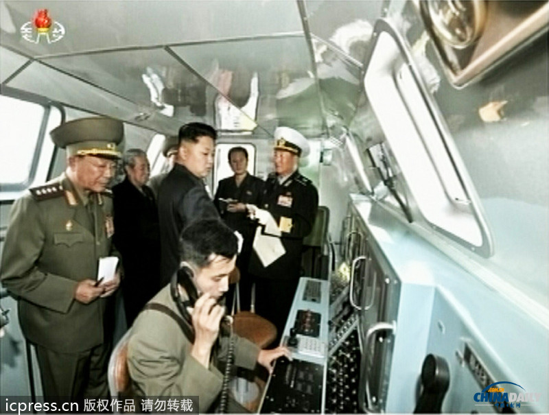 金正恩參觀朝鮮最新戰(zhàn)艦 指導(dǎo)機(jī)動演習(xí)