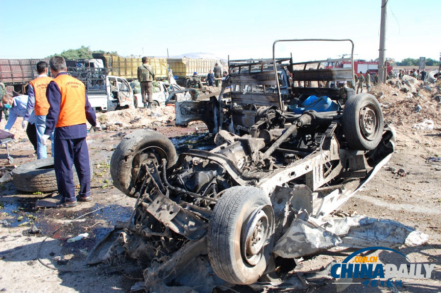 敘中部發(fā)生汽車炸彈爆炸襲擊 至少30人死亡