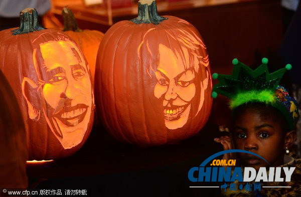 美藝術(shù)家雕刻南瓜“魔鬼”畫(huà)像 第一夫人現(xiàn)“猙獰面目”