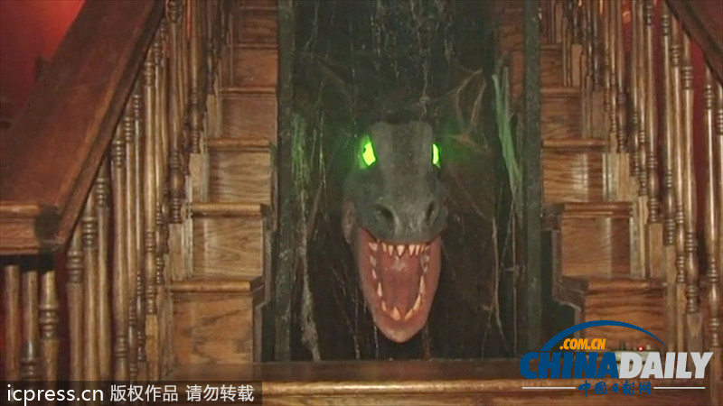 美夫婦巨資重建《明斯特一家》房屋 掀吸血鬼風(fēng)潮
