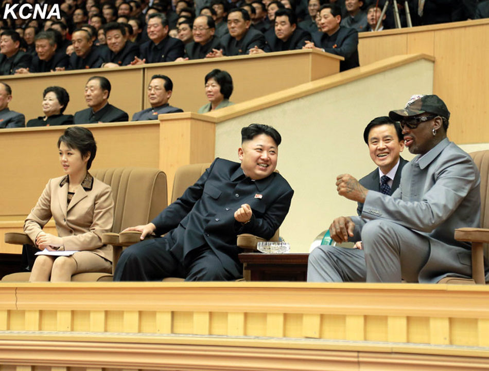金正恩生日當天攜李雪主看籃球賽