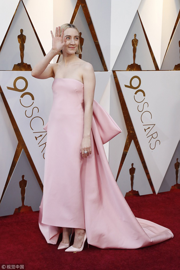 第90屆奧斯卡紅毯盛會(huì)：新生代影人綻放光彩（組圖）