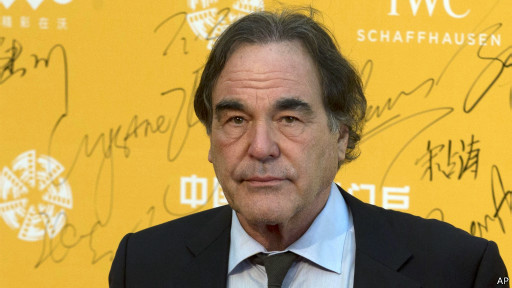 好萊塢導(dǎo)演斯通獲斯諾登故事驚險片版權(quán)