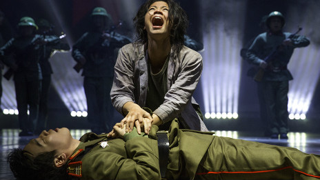 專(zhuān)訪(fǎng)：音樂(lè)劇《西貢小姐》的中國(guó)演員丁臻瀅