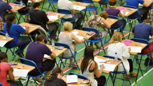 英大學(xué)招生信息“含糊不清”受批評