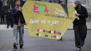 學(xué)生成績欠佳 離校后“可能靠救濟”