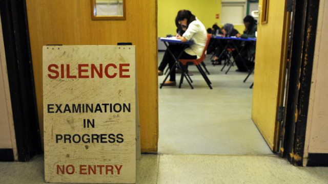 埃及考場出事 英調(diào)查國際會考漏題事件