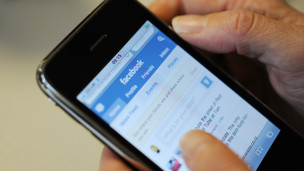 Are you being served? 能為您效勞嗎？