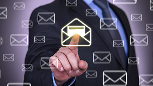 Too many emails is bad for business 太多的電子郵件對(duì)公司運(yùn)營(yíng)不利