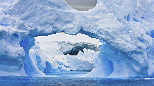 Storing ice in the Antarctic 在南極儲存冰