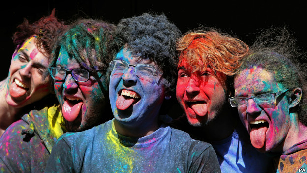 Set tongues wagging 給人以說閑話的口實