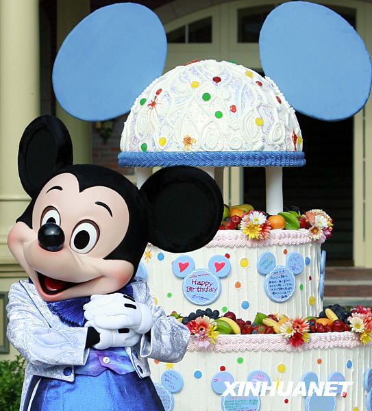 東京迪斯尼米奇80大壽生日會(huì)