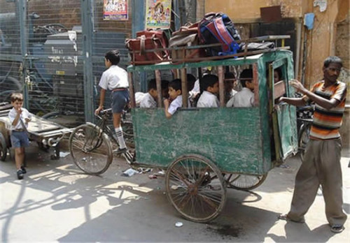 國外街頭千奇百怪的學(xué)生車