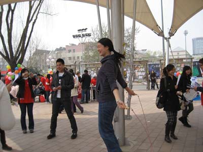 對(duì)外經(jīng)貿(mào)大學(xué)第13屆社團(tuán)文化節(jié)開(kāi)幕