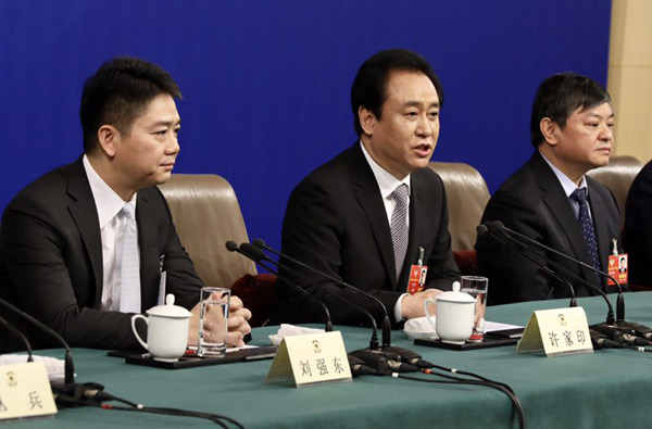 恒大集團主席許家?。好駹I企業(yè)應(yīng)為扶貧發(fā)揮更大作用