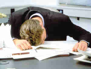 “晚上不睡，早上不起”也是病