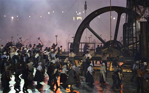 奧運(yùn)會開幕式志愿者變賣表演道具惹眾怒