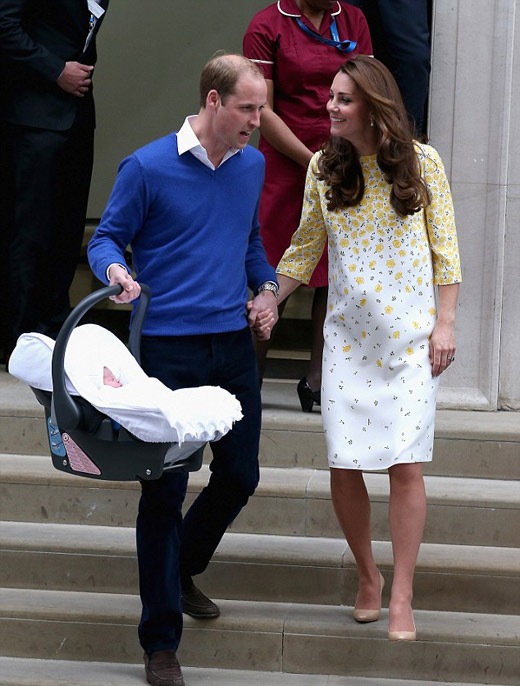 凱特產(chǎn)后亮相的裙子又火了！同款銷量激增