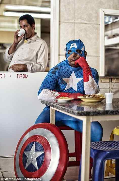 超級英雄們退休后什么樣？