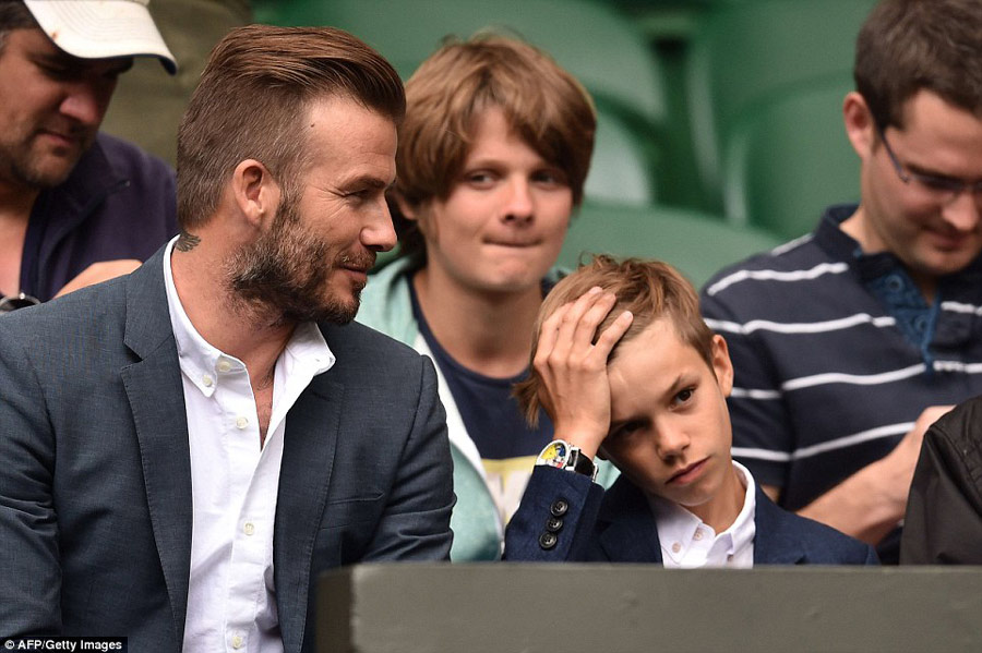 養(yǎng)眼！溫網(wǎng)觀眾席明星云集