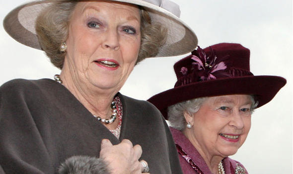 “彩虹女王”的帽子情結