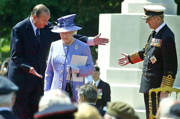 “彩虹女王”的帽子情結